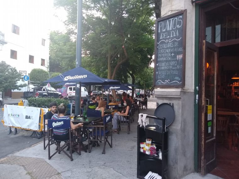 El Banderín, un café bar para fanáticos del fútbol