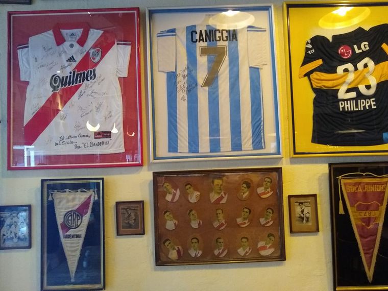 El Banderín, un café bar para fanáticos del fútbol