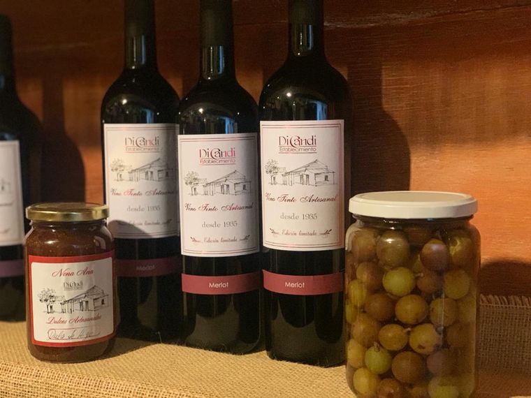 FOTO: Vinos y salames, los dos emblemas de Colonia Caroya