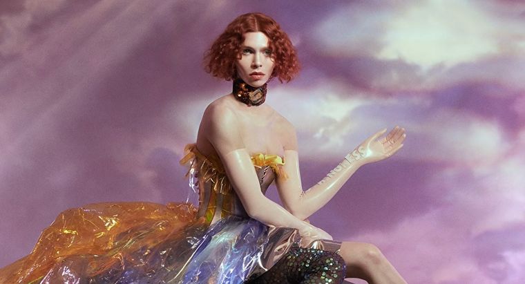 Murió SOPHIE, la influyente productora musical transgénero