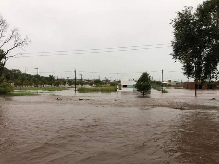 Un sector de Colonia Tirolesa, bajo agua.