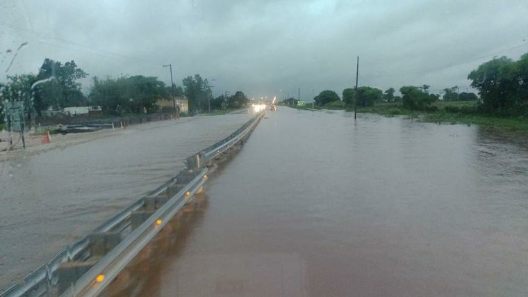 Un sector de Colonia Tirolesa, bajo agua.