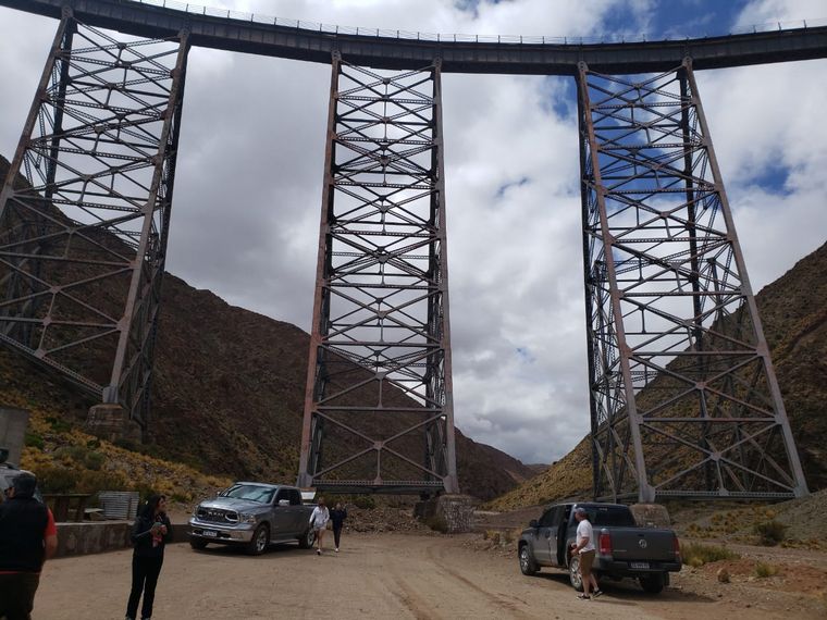 Viaducto La Polvorilla, una de las tantas joyas de Salta