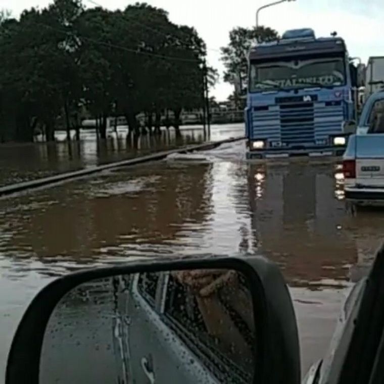 Fuerte temporal provocó destrozos en Nelson