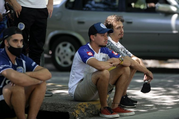 Conmoción entre los hinchas del "Tomba" por la muerte del "Morro".