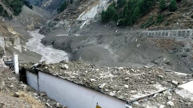 El desprendimiento de un glaciar causa tragedia en India (Foto: Reuters)