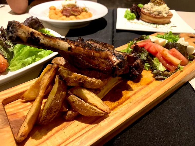 El Hotel Ansenuza cautiva con sus platos de cocina francesa