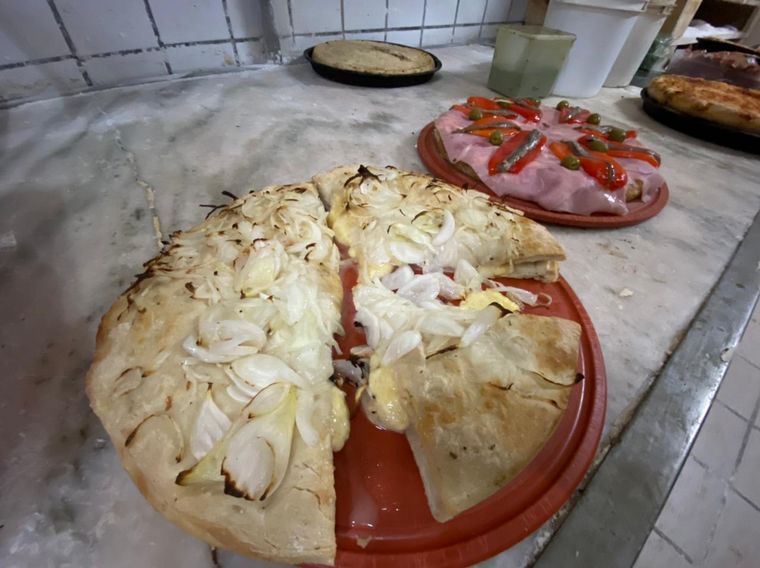 Juan Pablo Viola, junto a Walter Lazarte, de