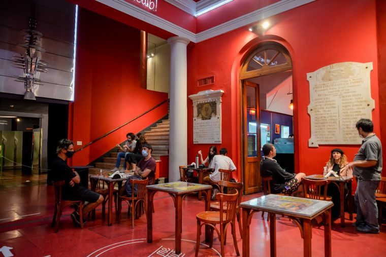 FOTO: El Cineclub Municipal Hugo del Carril reabrió sus puertas