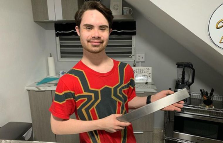 Chris ya lleva publicando más de 100 recetas de comida.