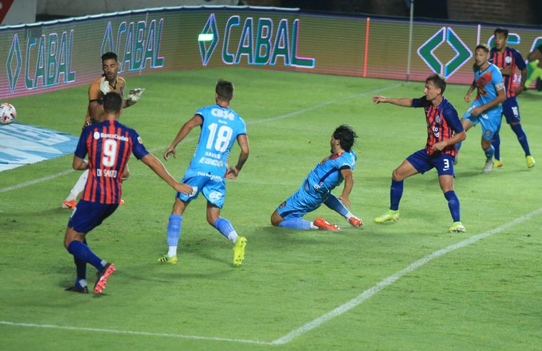 San Lorenzo y Arsenal se enfrentaron en el Nuevo Gasómetro