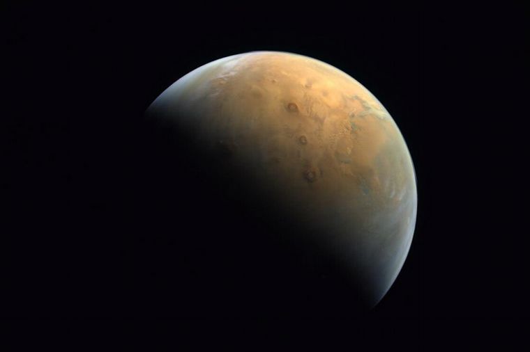 Fue registrada desde una altitud de 24.700 kilómetros.