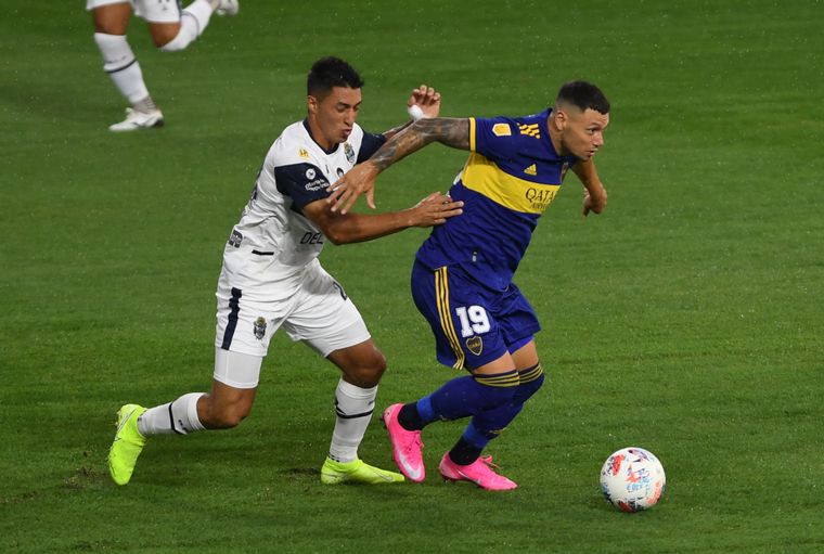 Boca empata ante Gimnasia en un partido vibrante
