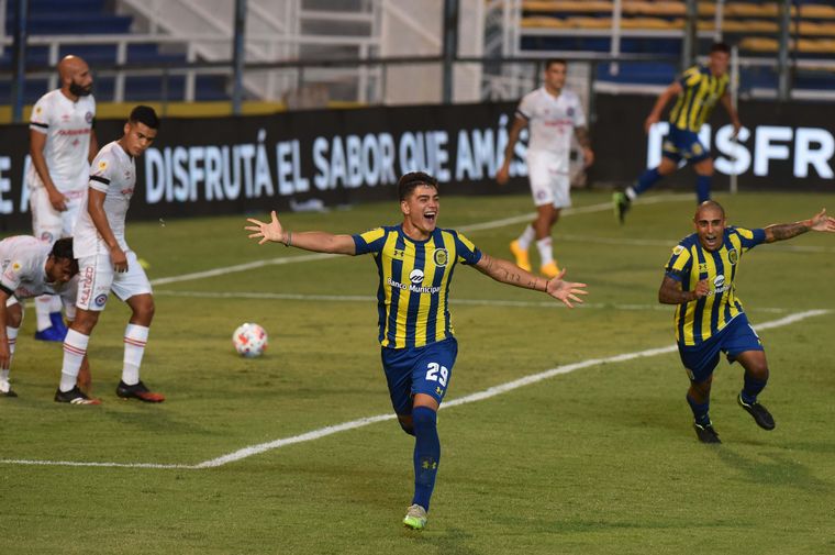 Rosario Central enfrentó en el Gigante de Arroyito a Argentinos Juniors