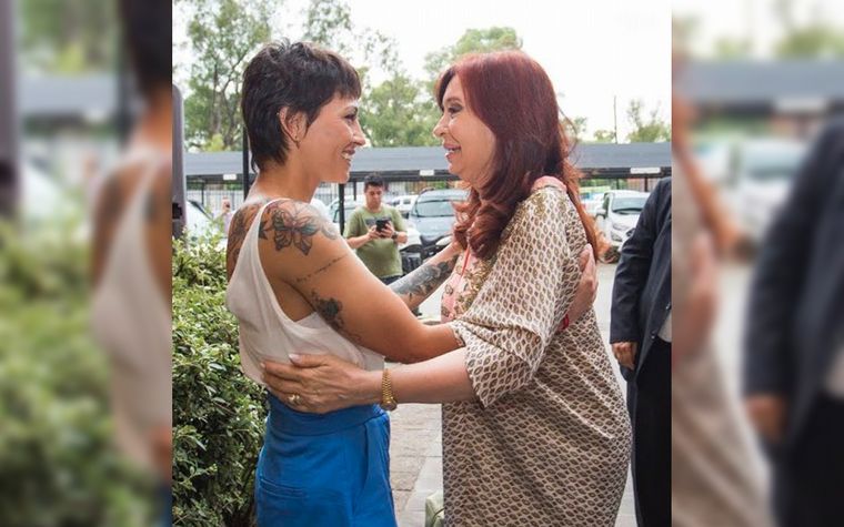 Mayra Mendoza saludó a Cristina por sus 68 años.