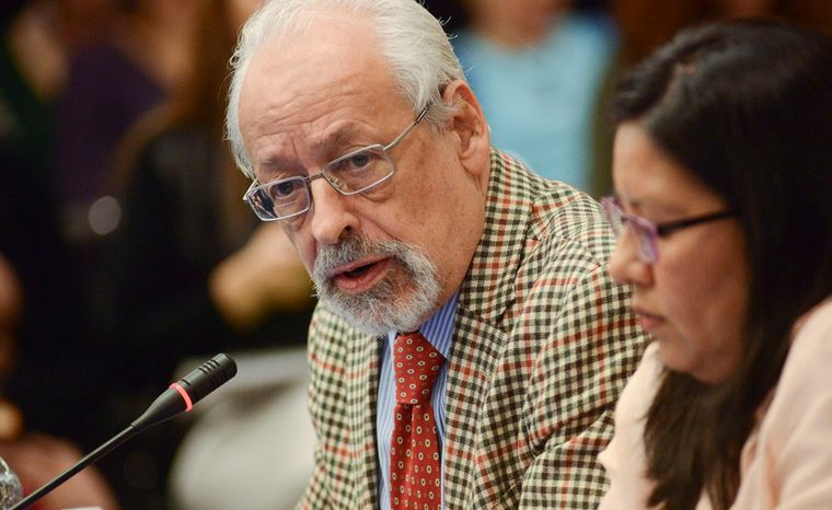 Horacio Verbitsky, uno de los que recibió por afuera la vacuna contra el coronavirus.