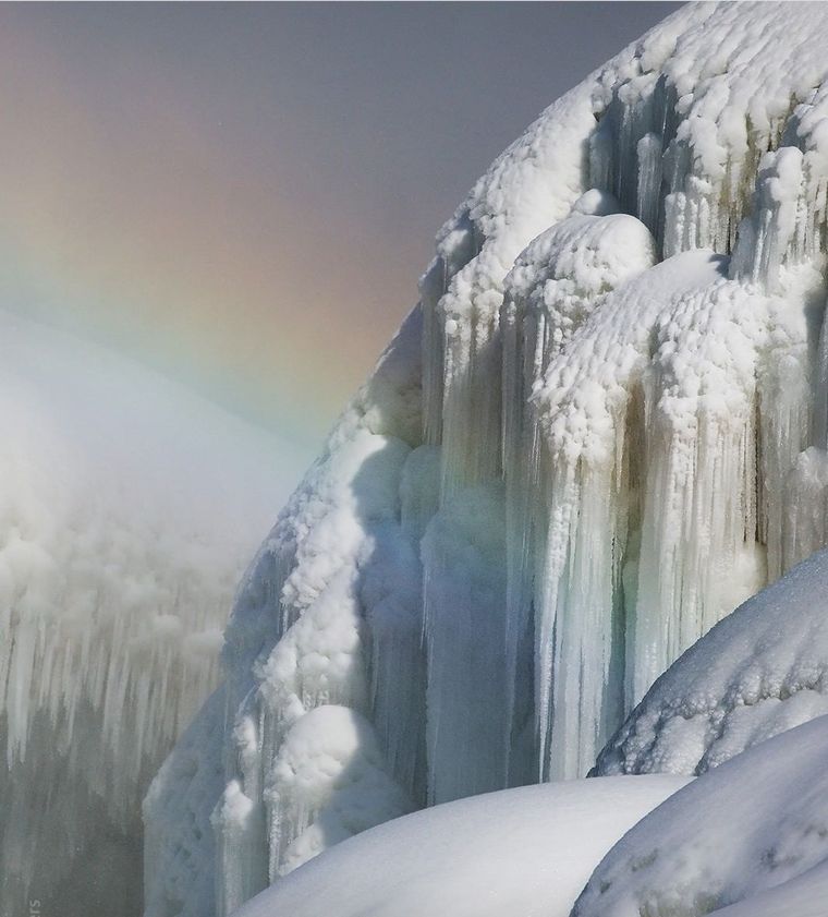 FOTO: Impresionantes imágenes de las Cataratas del Niágara convertidas en hielo