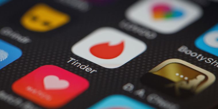 Lo conoció en Tinder, lo durmió y le robó 20 mil dólares