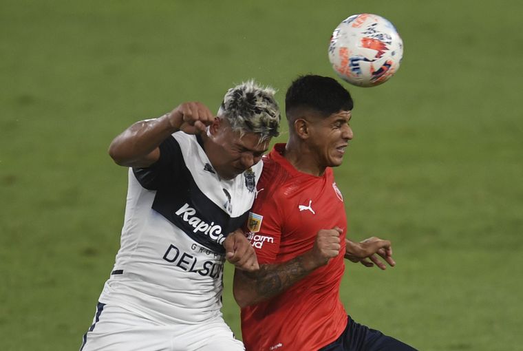 Independiente le ganó a Gimnasia y Esgrima La Plata en Avellaneda