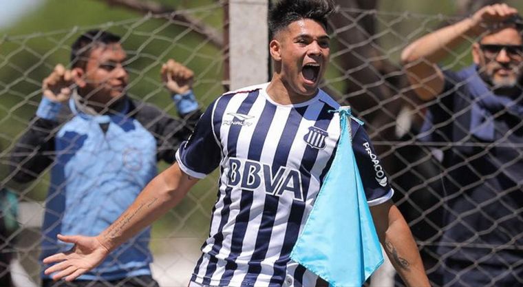 Agredieron a Catriel Sánchez en un bar: está en grave estado - Fútbol - Cadena 3 Argentina