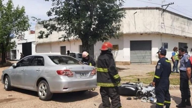 Chocó y mató: cuando se bajó, se dio cuenta que era su hijo