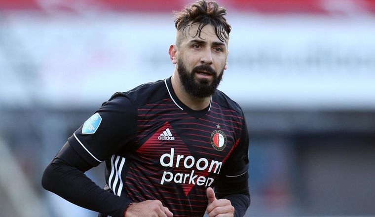 Pratto titular en los dos primeros partidos con el Feyenoord.