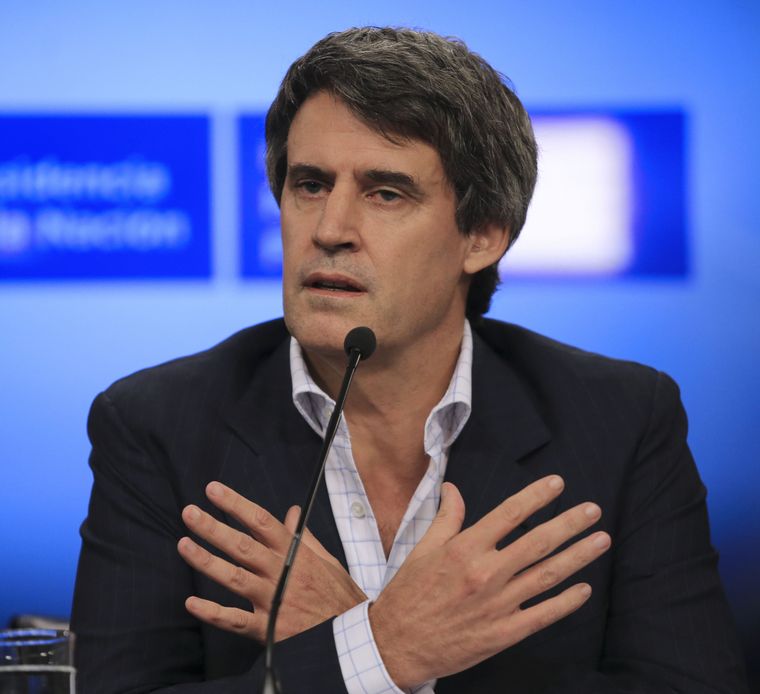 Prat Gay apuntó contra Cristina Kirchner tras la declaración por 