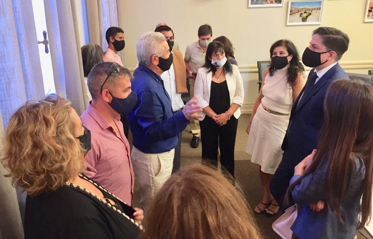 Trotta busca que se enseñe el folclore en las escuelas