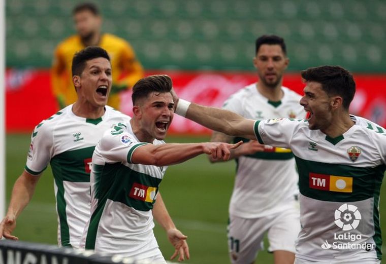 Carrillo le otorgó la victoria al Elche sobre Sevilla