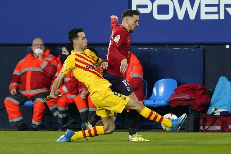 FOTO: Barcelona le ganó 2-0 al Osasuna y presiona al 