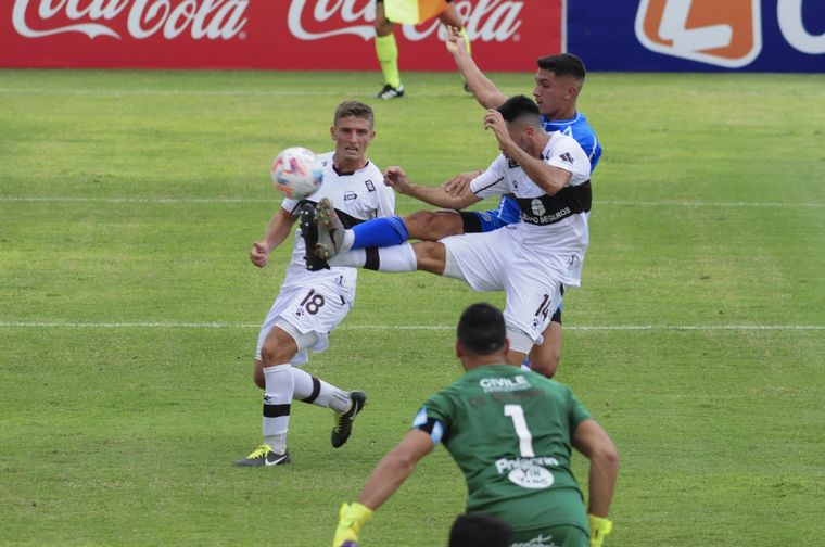 Godoy Cruz le ganó a Platense 3-1 en el estadio Malvinas Argentinas