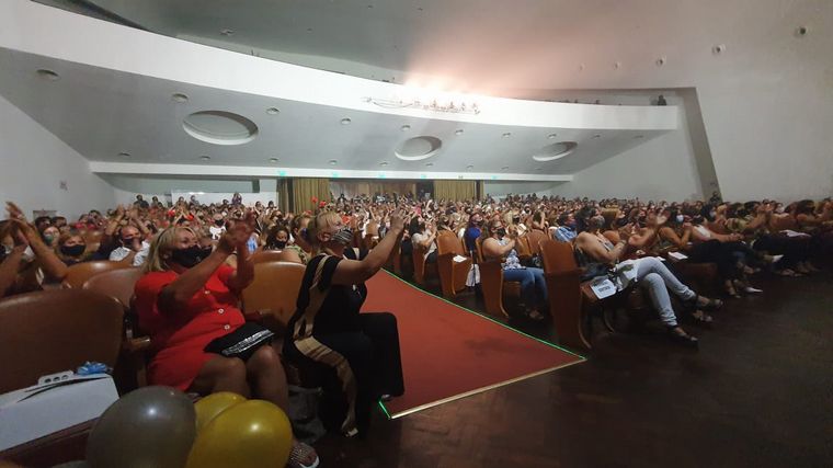 Jorge Rojas celebró un año más de vida un sensacional show en Córdoba