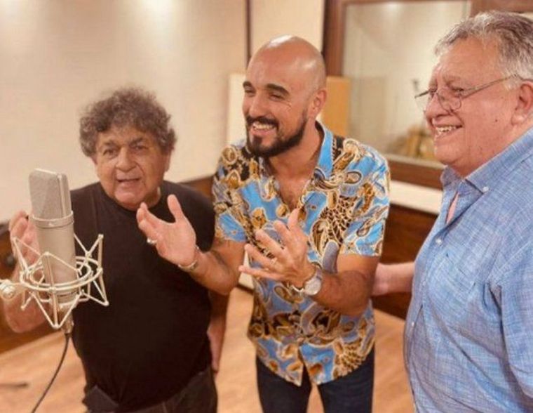 Abel Pintos subió una foto grabando con Los Palmeras