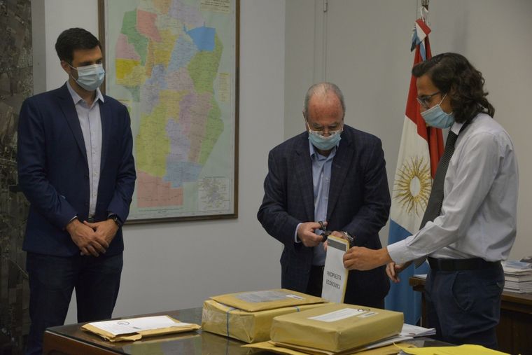 Seis empresas presentaron ofertas para construir el parque recreativo.