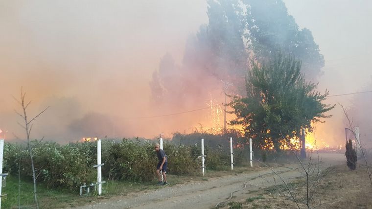 FOTO: El Hoyo, la localidad más afectada por los incendios en La Comarca Andina.