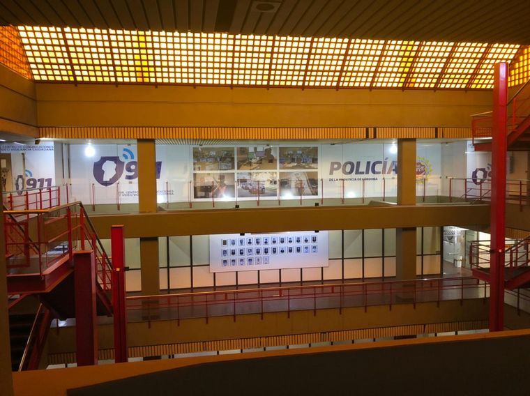 Centro de monitoreo de la Policía de Córdoba 