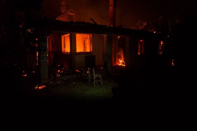 FOTO: Incendios en la Comarca Andina (Foto: Bariloche2000).