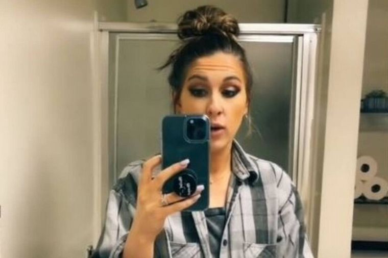 Una madre le cobra a su hija de 7 años por vivir en la casa