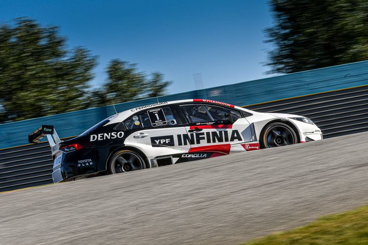 Rossi y Toyota escoltas y a la primera fila desde las 16:15.