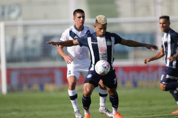 Vélez fue más eficaz y le ganó a Talleres en Córdoba