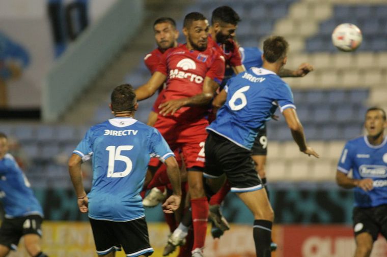 El uno por uno de los jugadores "El Pirata" y 	"El Matador"
