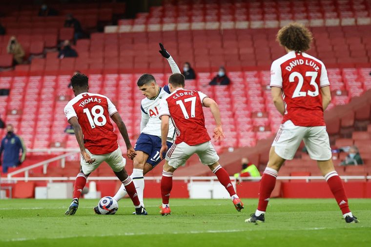 Espectacular gol de rabona de Erik Lamela ante el Arsenal