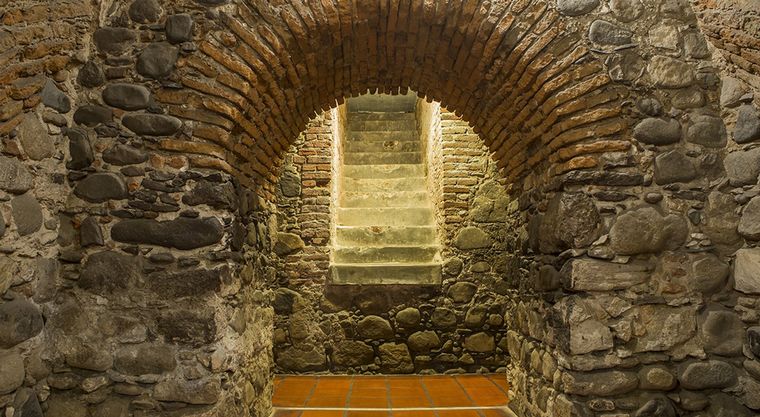 La construcción de la Cripta fue encargada por la Compañía de Jesús.