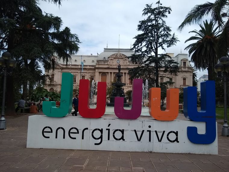 Recorrido por San Salvador de Jujuy y su histórica catedral