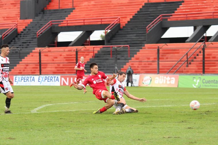 Huracán le regaló un triunfo a Damonte en su despedida