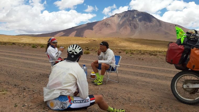 Imágenes de la travesía en bicicleta por la ruta 40.