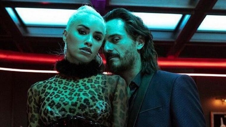 Sky Rojo, sólo en Netflix.