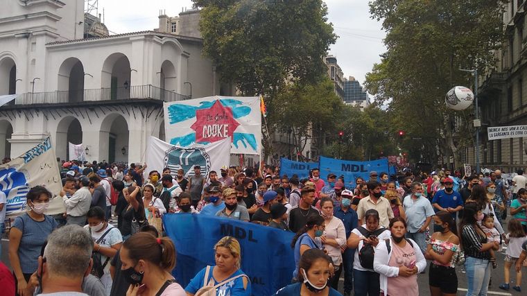 FOTO: Marcha por el 24 de marzo en Plaza de Mayo.
