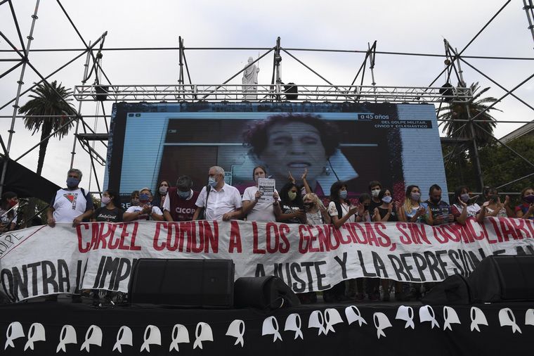 FOTO: Organizaciones sociales y partidos políticos se movilizaron en Ciudad de Buenos Aires