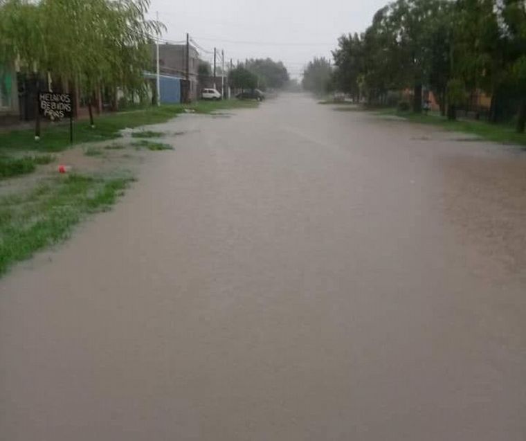 FOTO: Complicaciones en Santa Fe por intensas lluvias